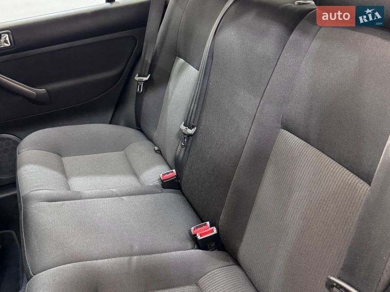 Универсал Volkswagen Bora 2001 в Стрые