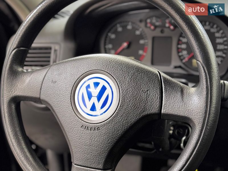 Универсал Volkswagen Bora 2001 в Стрые