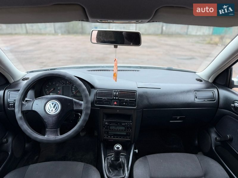 Седан Volkswagen Bora 2004 в Мене