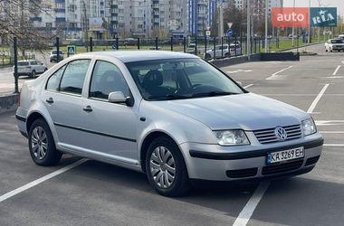 Седан Volkswagen Bora 2000 в Чернигове