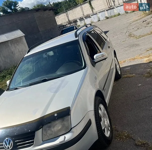 Volkswagen Bora 2000
