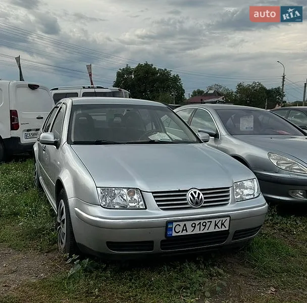 Volkswagen Bora 2002