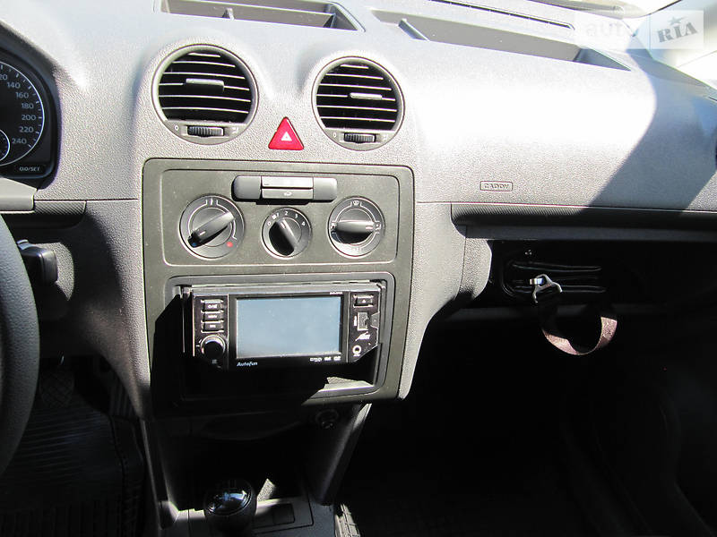 Минивэн Volkswagen Caddy 2012 в Киеве