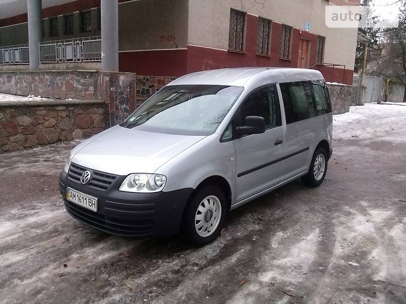 Грузопассажирский фургон Volkswagen Caddy 2006 в Житомире