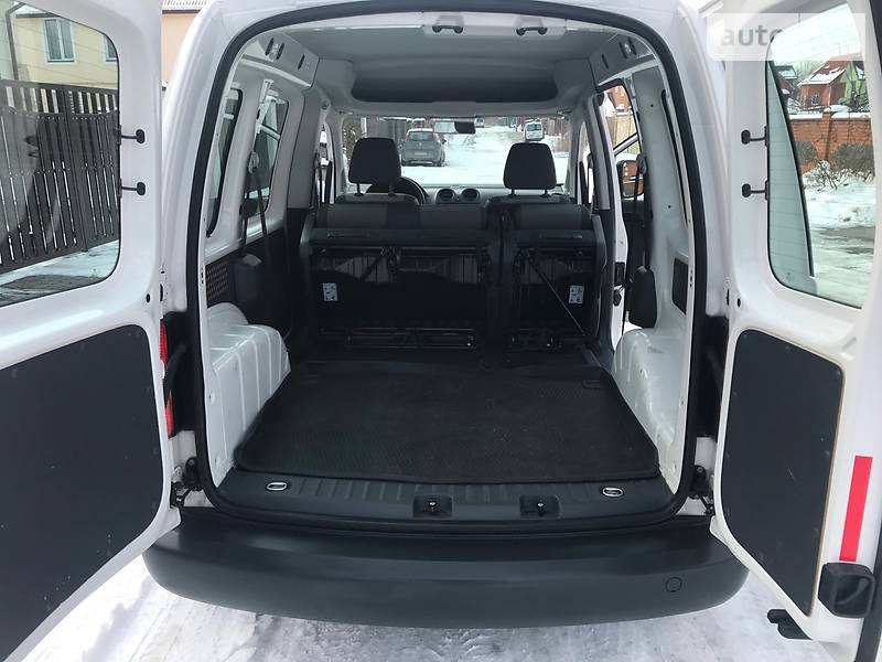 Грузопассажирский фургон Volkswagen Caddy 2012 в Хмельницком