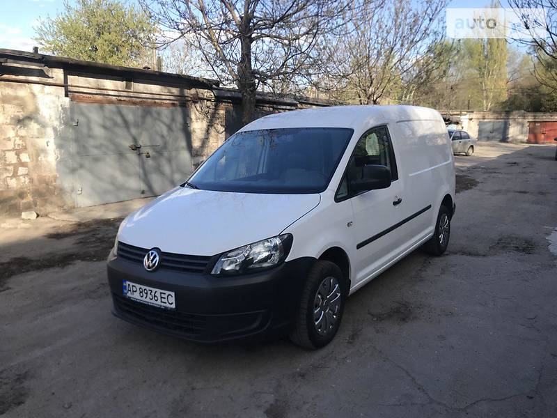 Вантажопасажирський фургон Volkswagen Caddy 2012 в Запоріжжі