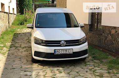 Универсал Volkswagen Caddy 2016 в Тячеве