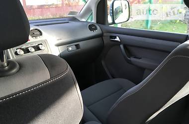 Вантажопасажирський фургон Volkswagen Caddy 2013 в 