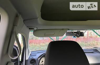 Вантажопасажирський фургон Volkswagen Caddy 2013 в 