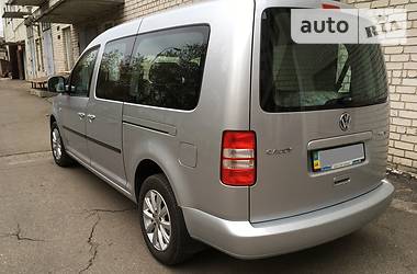 Вантажопасажирський фургон Volkswagen Caddy 2013 в 