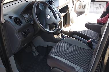 Вантажопасажирський фургон Volkswagen Caddy 2010 в 