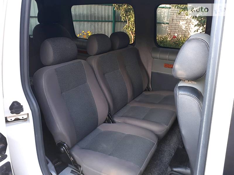 Мінівен Volkswagen Caddy 2010 в Тростянці