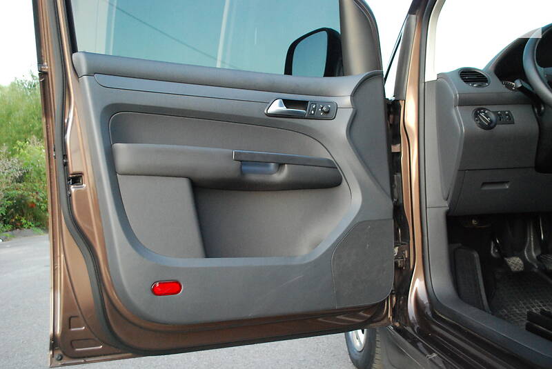 Мінівен Volkswagen Caddy 2011 в Львові