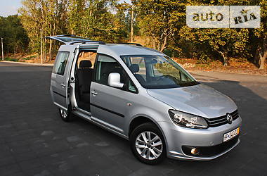 Вантажопасажирський фургон Volkswagen Caddy 2012 в Кременчуці