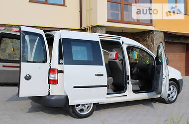 Минивэн Volkswagen Caddy 2009 в Черновцах