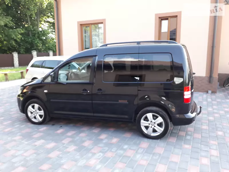 Універсал Volkswagen Caddy 2012 в 