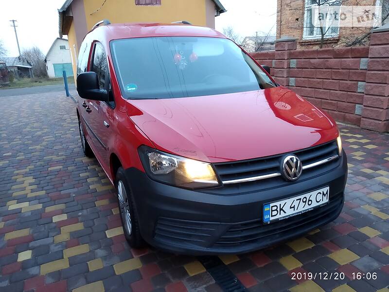 Грузопассажирский фургон Volkswagen Caddy 2016 в Дубно