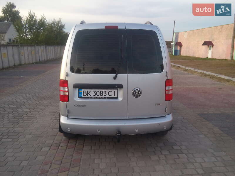 Минивэн Volkswagen Caddy 2011 в Рокитном