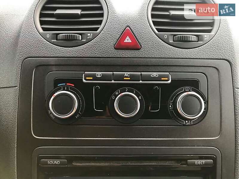 Минивэн Volkswagen Caddy 2011 в Рокитном