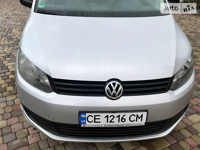Вантажопасажирський фургон Volkswagen Caddy 2012 в Чернівцях