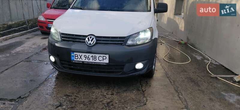 Минивэн Volkswagen Caddy 2015 в Хмельницком