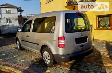 Вантажопасажирський фургон Volkswagen Caddy 2011 в 