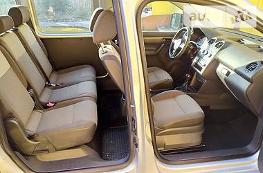 Вантажопасажирський фургон Volkswagen Caddy 2011 в 