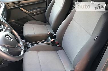 Вантажопасажирський фургон Volkswagen Caddy 2015 в 