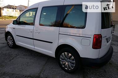 Грузопассажирский фургон Volkswagen Caddy 2015 в Николаеве