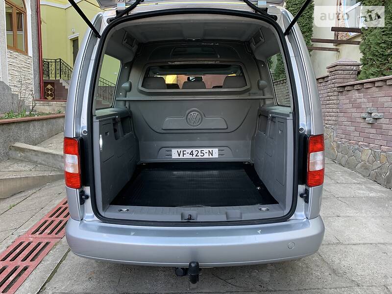 Мінівен Volkswagen Caddy 2008 в Чернівцях