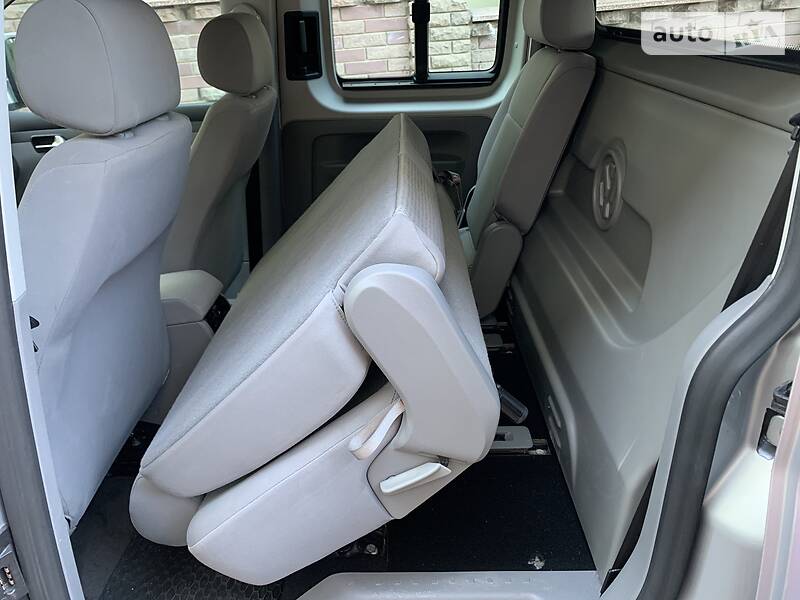 Мінівен Volkswagen Caddy 2008 в Чернівцях