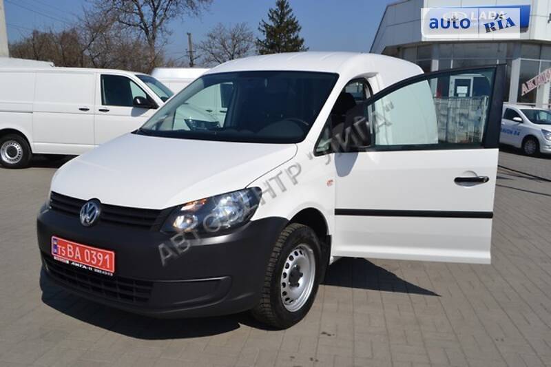 Вантажопасажирський фургон Volkswagen Caddy 2015 в Хмельницькому