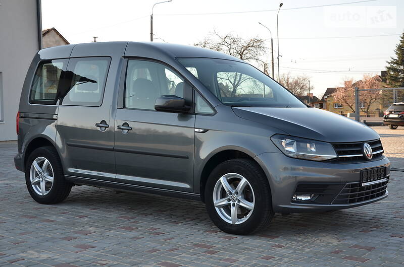 Мінівен Volkswagen Caddy 2016 в Луцьку