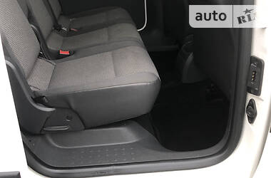 Вантажопасажирський фургон Volkswagen Caddy 2011 в 