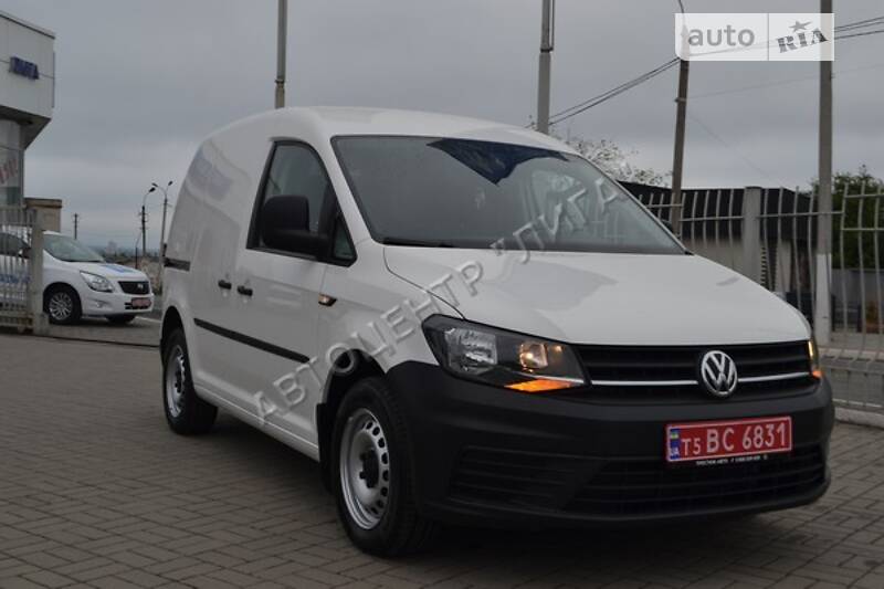 Вантажопасажирський фургон Volkswagen Caddy 2015 в Хмельницькому