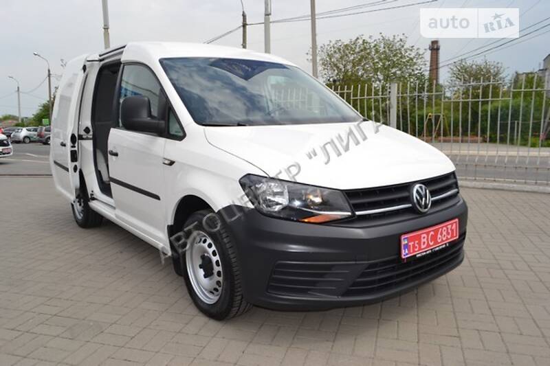 Вантажопасажирський фургон Volkswagen Caddy 2015 в Хмельницькому