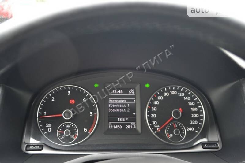 Вантажопасажирський фургон Volkswagen Caddy 2015 в Хмельницькому