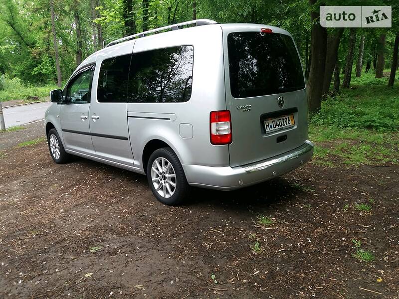 Мінівен Volkswagen Caddy 2010 в Чернівцях