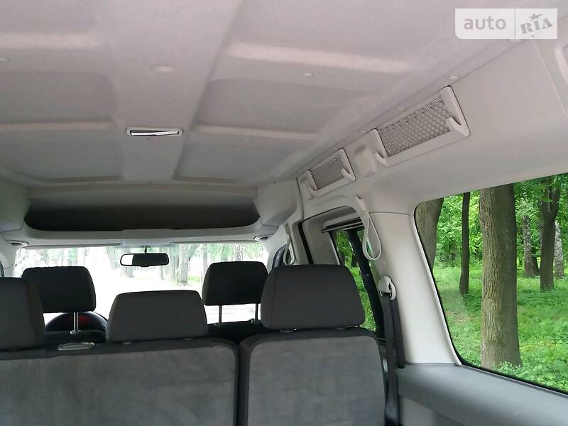 Мінівен Volkswagen Caddy 2010 в Чернівцях
