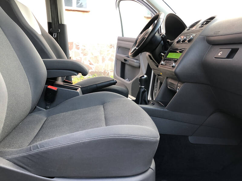 Мінівен Volkswagen Caddy 2013 в Львові