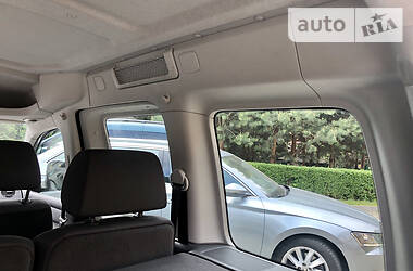 Мінівен Volkswagen Caddy 2012 в 