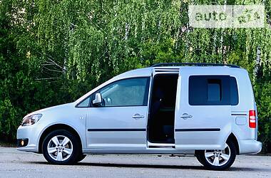 Мінівен Volkswagen Caddy 2014 в 