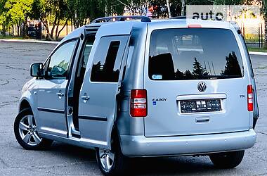 Мінівен Volkswagen Caddy 2014 в 