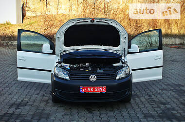 Мінівен Volkswagen Caddy 2014 в 