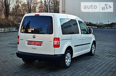 Мінівен Volkswagen Caddy 2014 в 