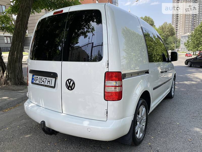 Вантажопасажирський фургон Volkswagen Caddy 2011 в Дніпрі