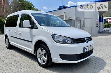 Вантажопасажирський фургон Volkswagen Caddy 2013 в 