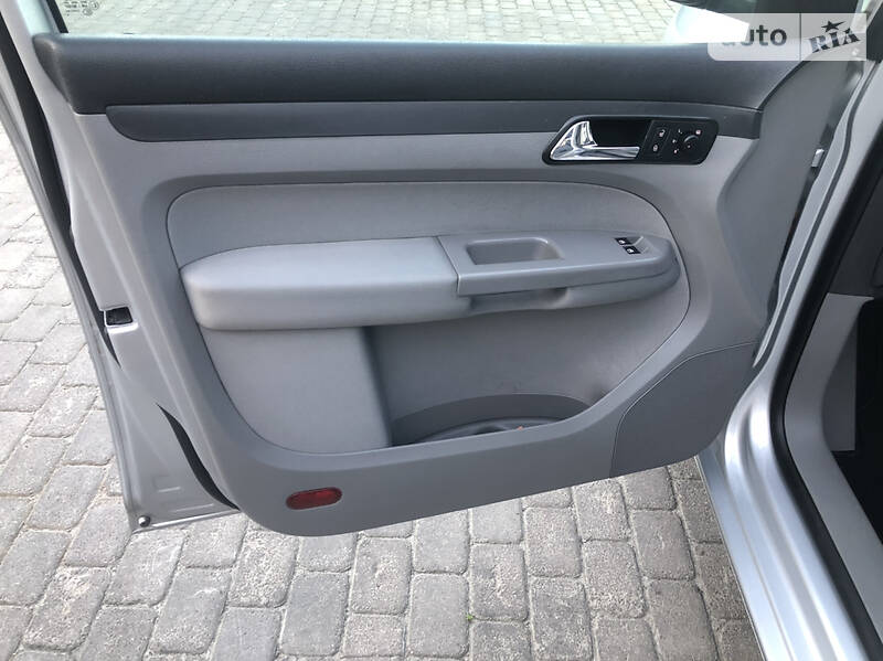 Універсал Volkswagen Caddy 2010 в Костопілі фото 16 Універсал Volkswagen Caddy 2010 в Костопілі