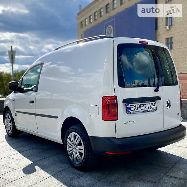 Вантажопасажирський фургон Volkswagen Caddy 2017 в Харкові