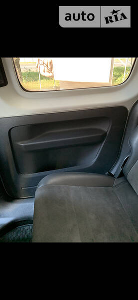 Мінівен Volkswagen Caddy 2013 в Дунаївцях